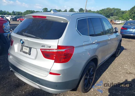 2013 BMW X3 xDrive28I z USA, uszkodzony, nr VIN 5UXWX9C5XD0A17753